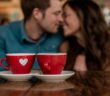 Dating Cafe: Wo Liebe reift. (Foto: AdobeStock Curioso.Photography _808221233)